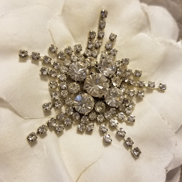 Rhinestone Flower Bridal Sash~Pale Ivory main image 6